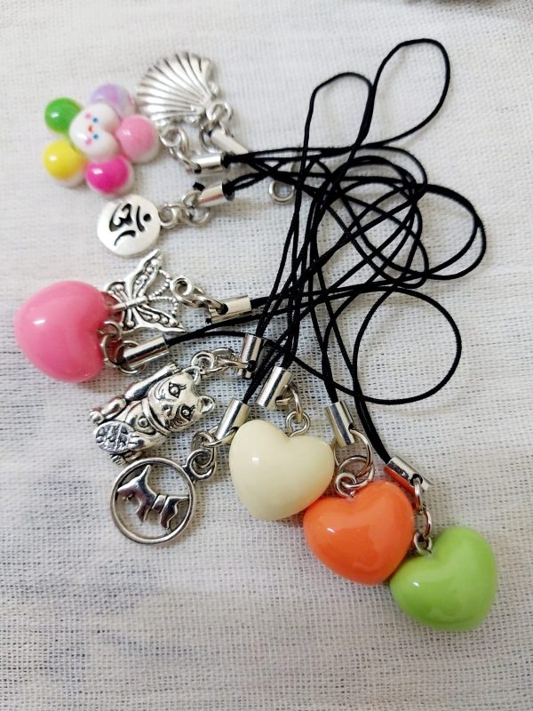 ll. Accesorios para celular, cuaderno, agenda